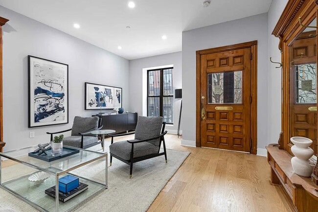 Building Photo - West 136th Street