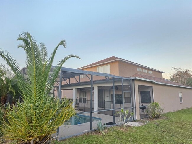 Foto del edificio - 2711 Star Grass Cir