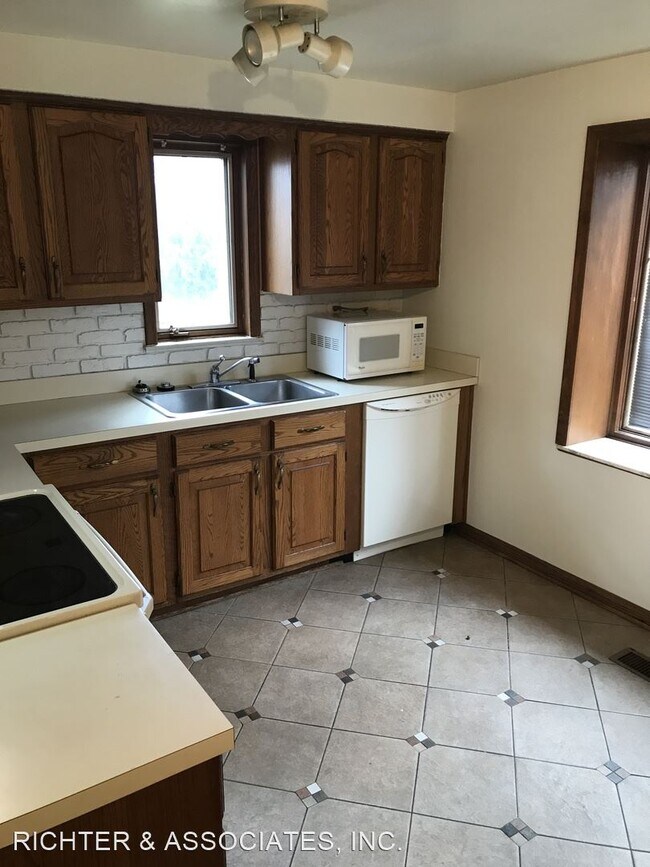 Building Photo - 2 br, 2 bath House - 33107 THOMAS ST