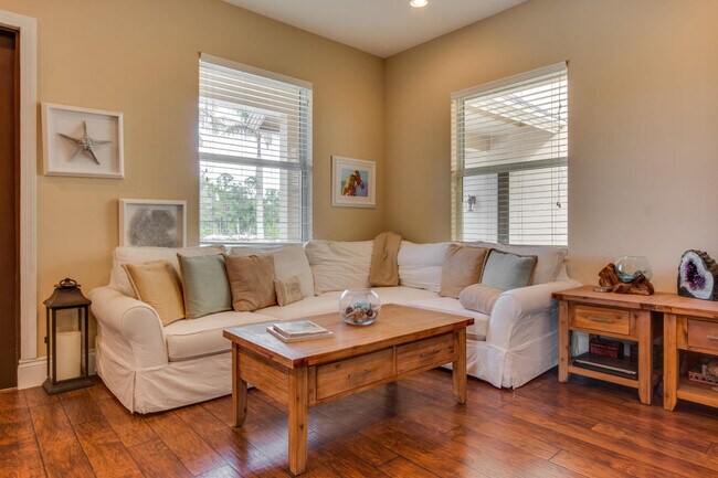 Building Photo - 3890 Cabbage Palm Way