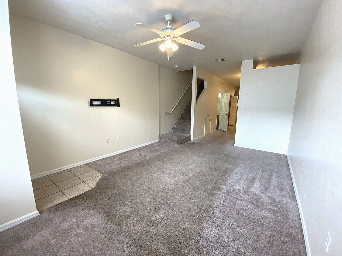 Foto principal - Kensington North #1608 - Move in now