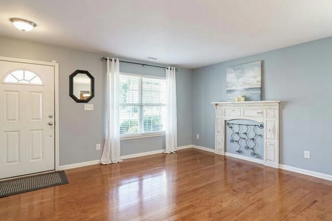 Foto del edificio - 116 Willow Ridge Dr