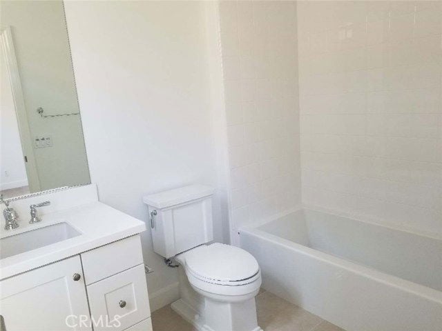 Building Photo - 108 Tartan