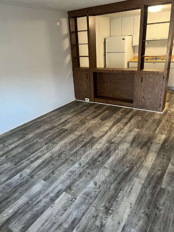 Building Photo - 2000 Indianapolis Rd