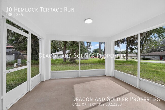 Building Photo - 10 Hemlock Terrace Run