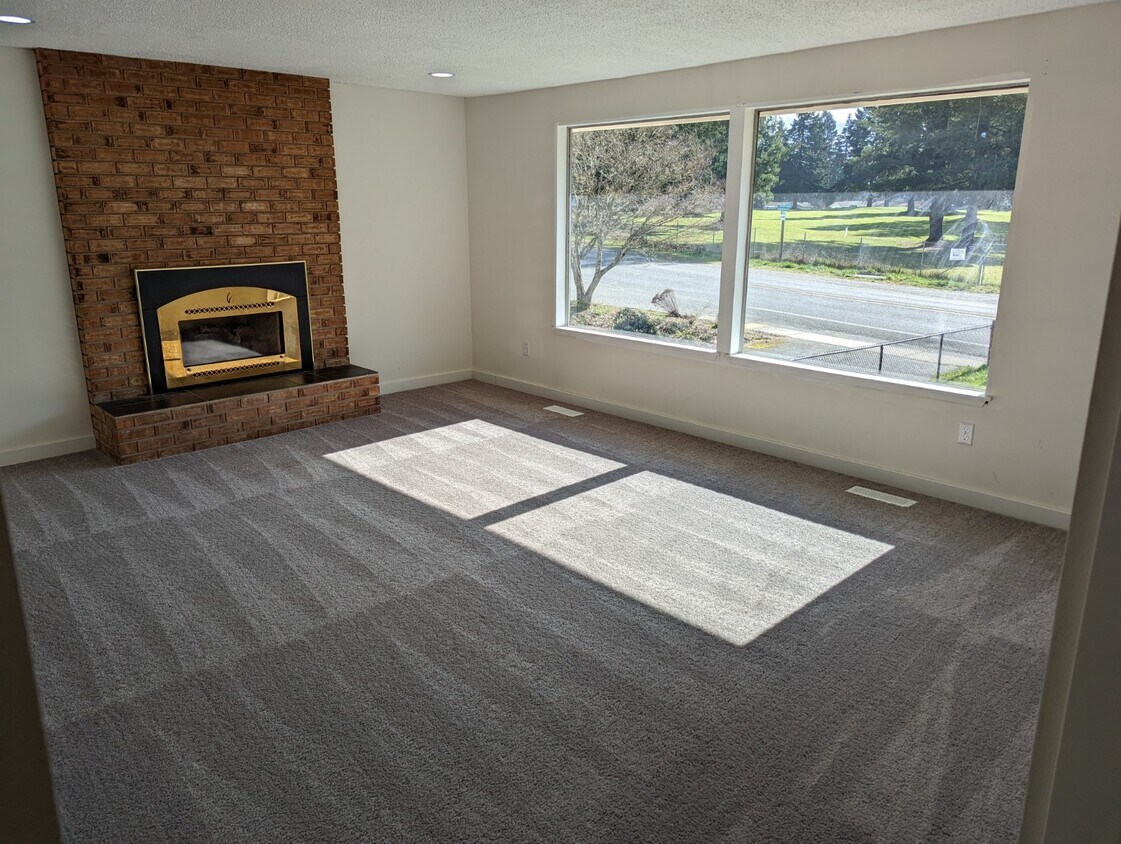 Foto principal - 3884 Madrona Dr SE