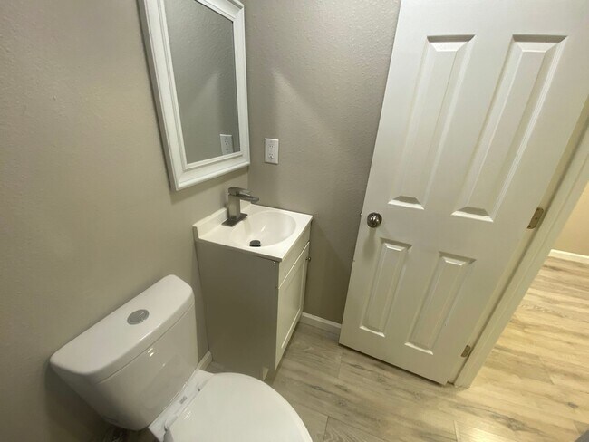 Building Photo - 45502 10th St W