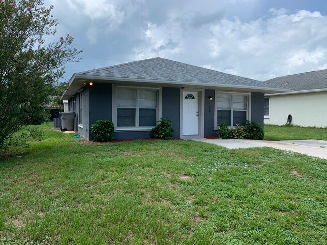 Photo - 1355 22nd Ave SW House