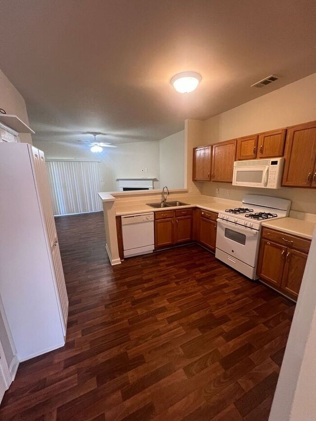 Building Photo - !!!WARNING: AVOID SCAMS CONFIRM RENTAL AT ...