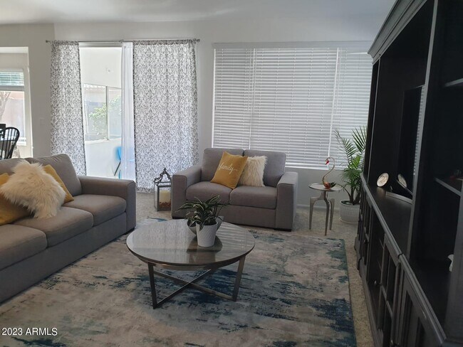 Foto del edificio - 7149 E Lomita Ave