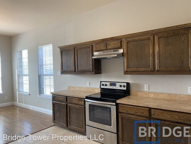 Building Photo - 4 br, 2.5 bath House - 15623 Gatsby Lane