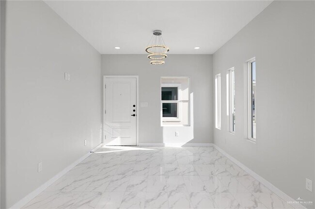 Foto del edificio - 1007 N Woodson Ave
