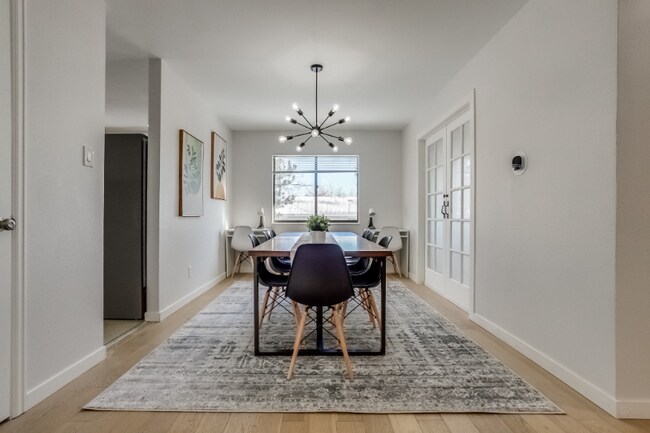 Foto del edificio - 13489 W Auburn Ave