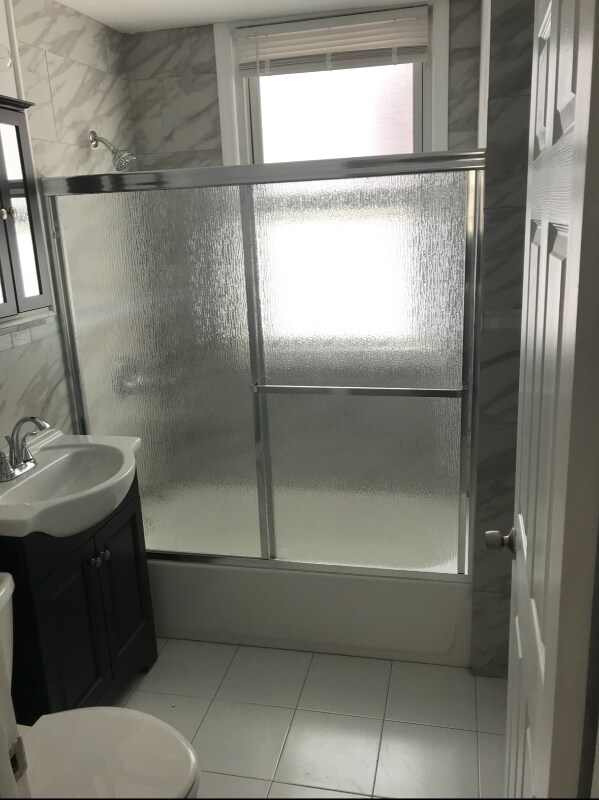 Foto del edificio - 142 Mapes Ave