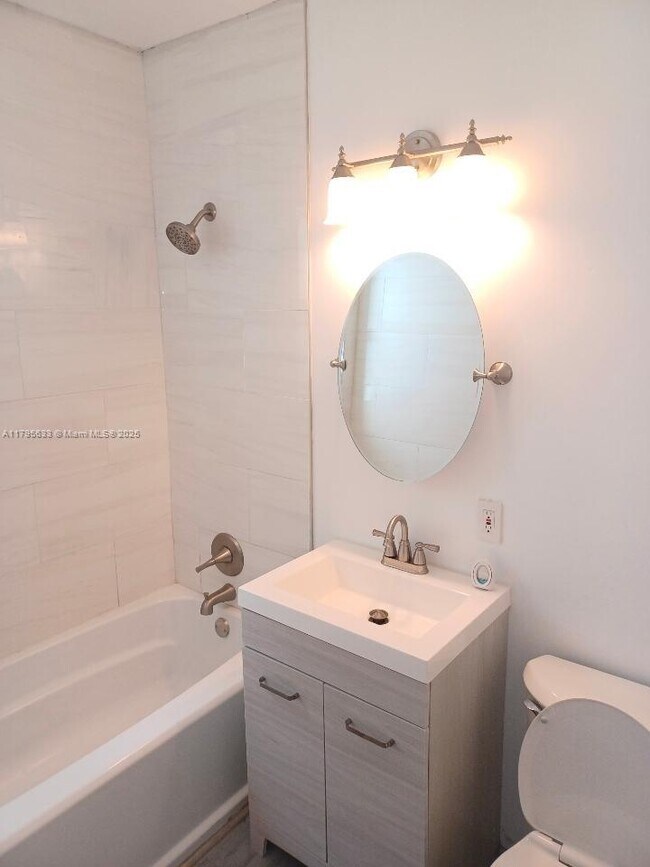 Foto del edificio - 3670 SW 20th St