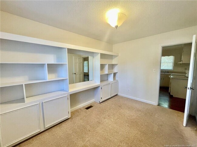 Building Photo - 1511 Palmer Dr