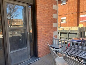 Building Photo - 362 Friel St