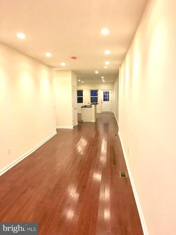 Foto del edificio - 2408 E York St