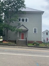 Building Photo - 17 Main St