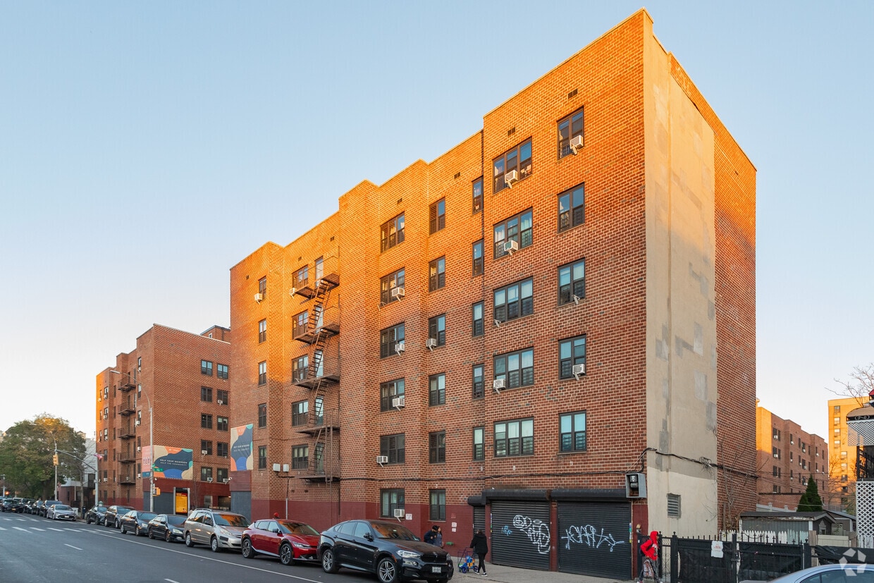 Primary Photo - 510 East 146th Street