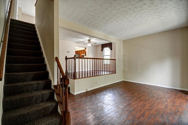 Foto del edificio - 8312 Sperry Ct