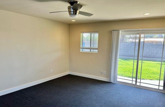 Building Photo - 4213 N Westview Dr