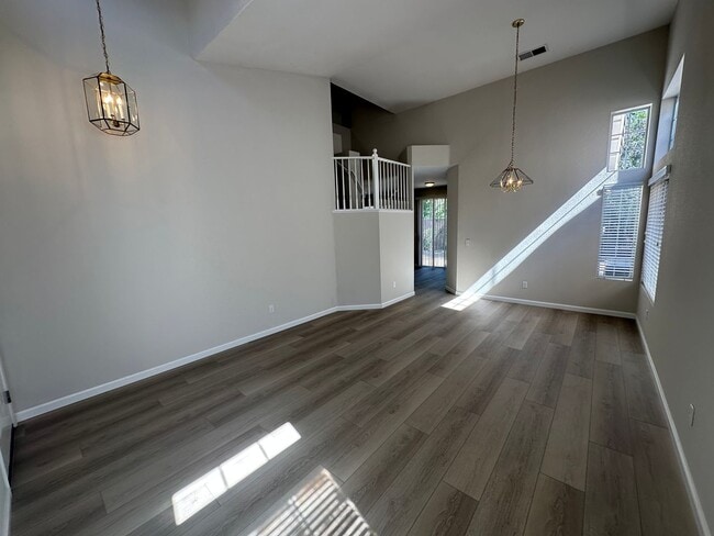 Foto del edificio - Beautiful 3 Bedroom, 2.5 Bath Antioch Home
