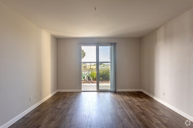 1HAB, 1BA - 790 ft² - Pacific Shores