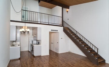 Building Photo - 5460 White Oak Ave