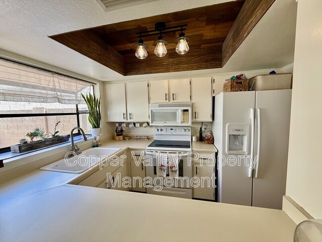 Foto del edificio - 7006 E Jensen St