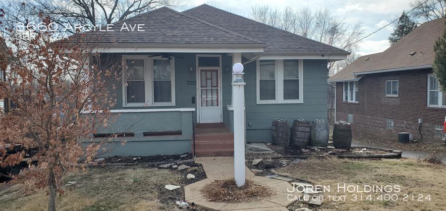 Primary Photo - 8660 Argyle Ave