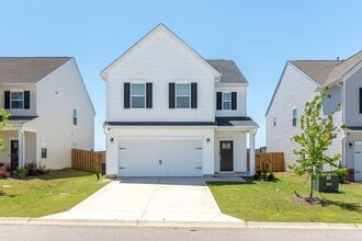 Building Photo - 812 Justify Lp