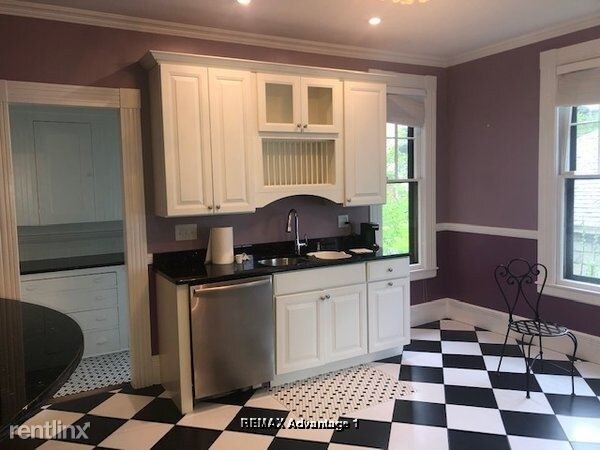 Building Photo - 2 br, 1 bath Apartment - 11 Catherine St,