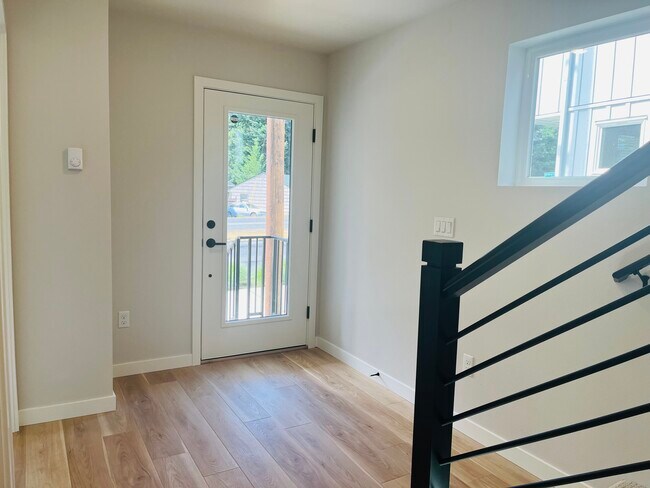 Foto del edificio - 14536 Westminster Way N