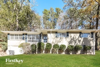 Building Photo - 3364 Valley Park Dr