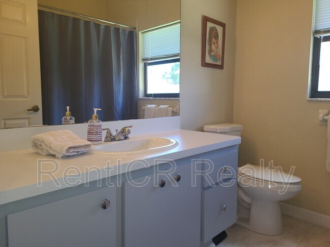 Foto del edificio - 4953 Deer Lodge Rd