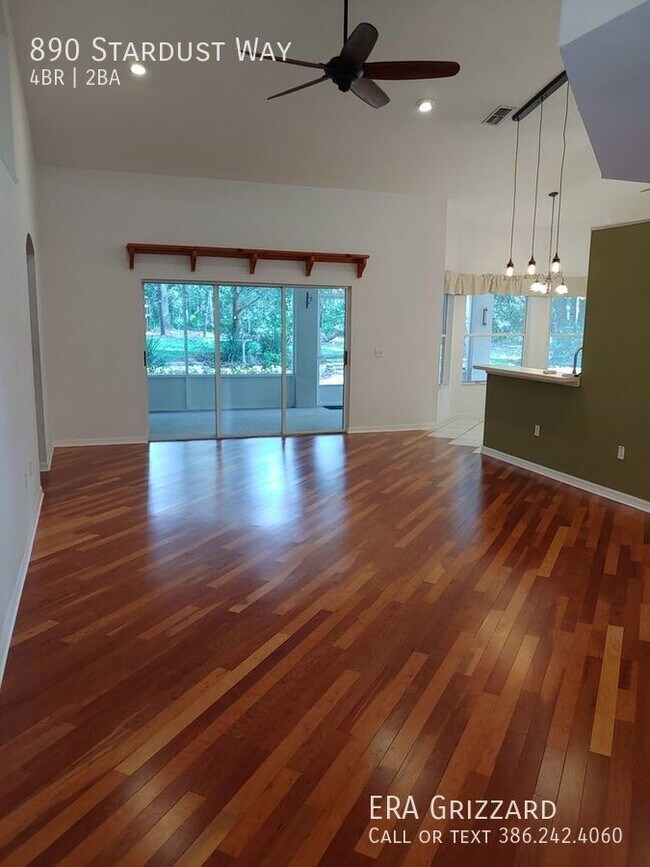 Building Photo - Perfect home!