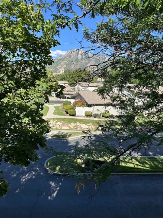 5780 S Waterbury Way Unit K, Murray, UT 84121 Condo for Rent in Murray, UT