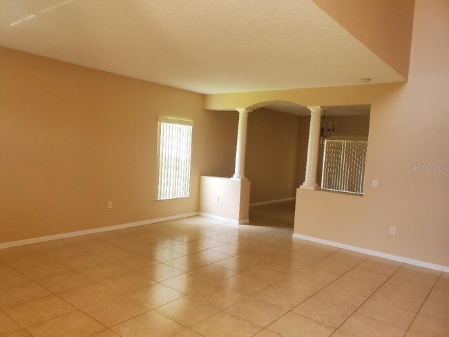 Building Photo - 4405 Evergreen Forest Loop