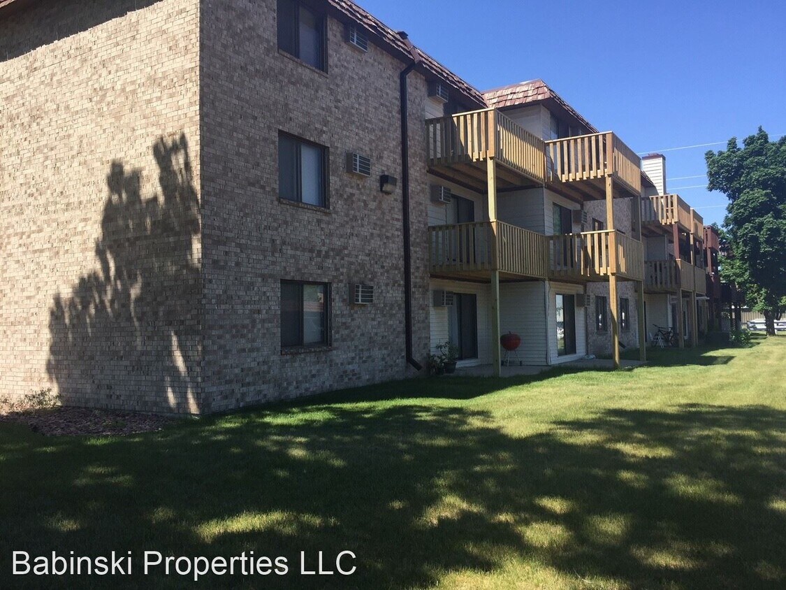 Primary Photo - 1 br, 1 bath Apartment - 300 N Kiwanis Ave