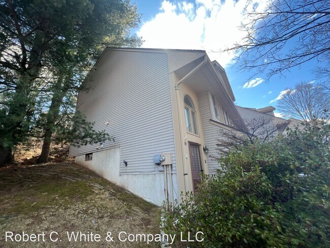 Building Photo - 2 br, 2.5 bath House - 87 Apple Hill