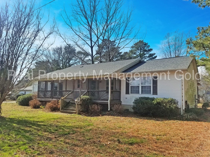Primary Photo - Single Family Home with Detached Garage