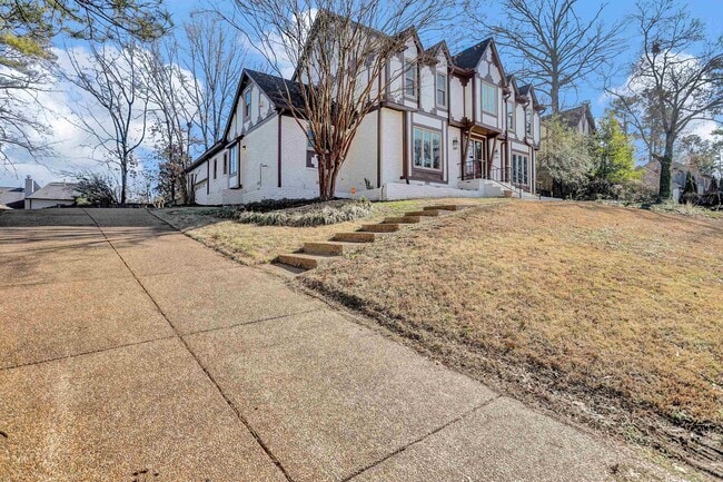 Building Photo - 2654 Fox Creek Dr