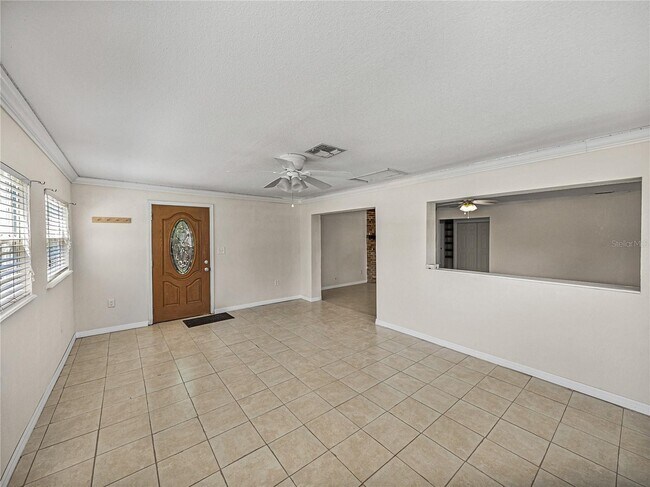 Living Room - 34477 Poinsettia Pl