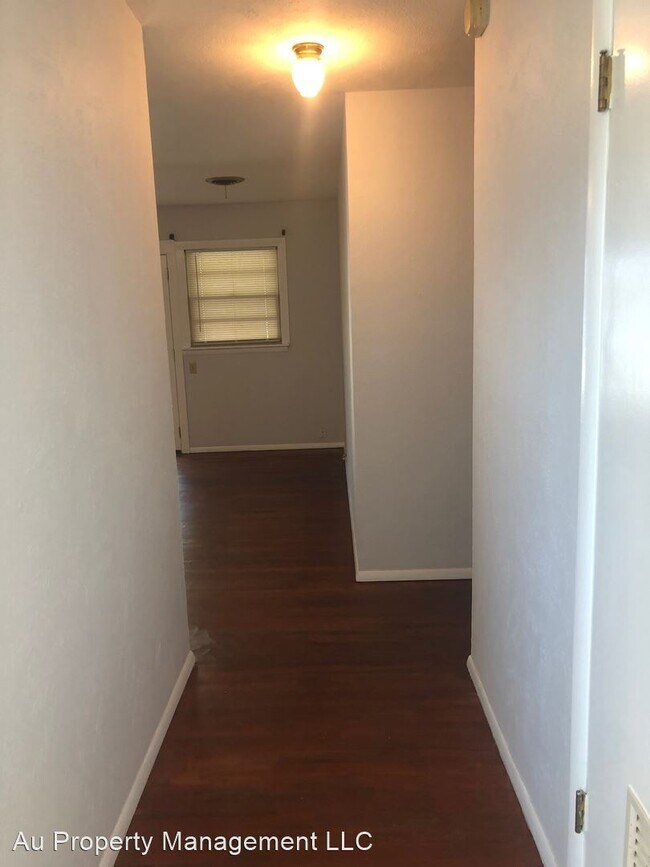 Foto del edificio - 3 br, 1 bath House - 2319  BELL ST