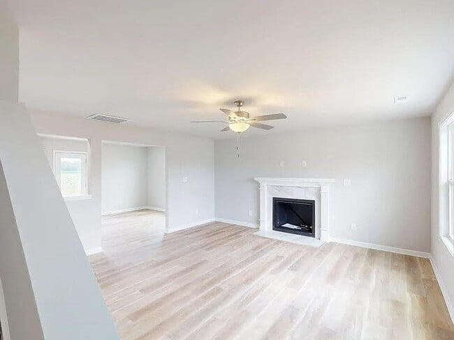 Building Photo - 104 Gorman Pl