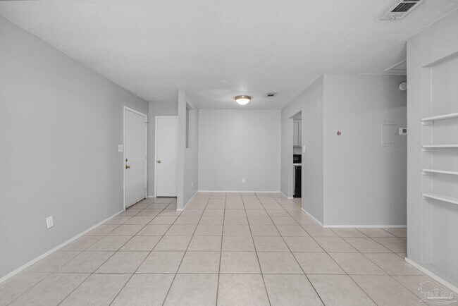 Foto del edificio - 1555 Green Briar Pkwy
