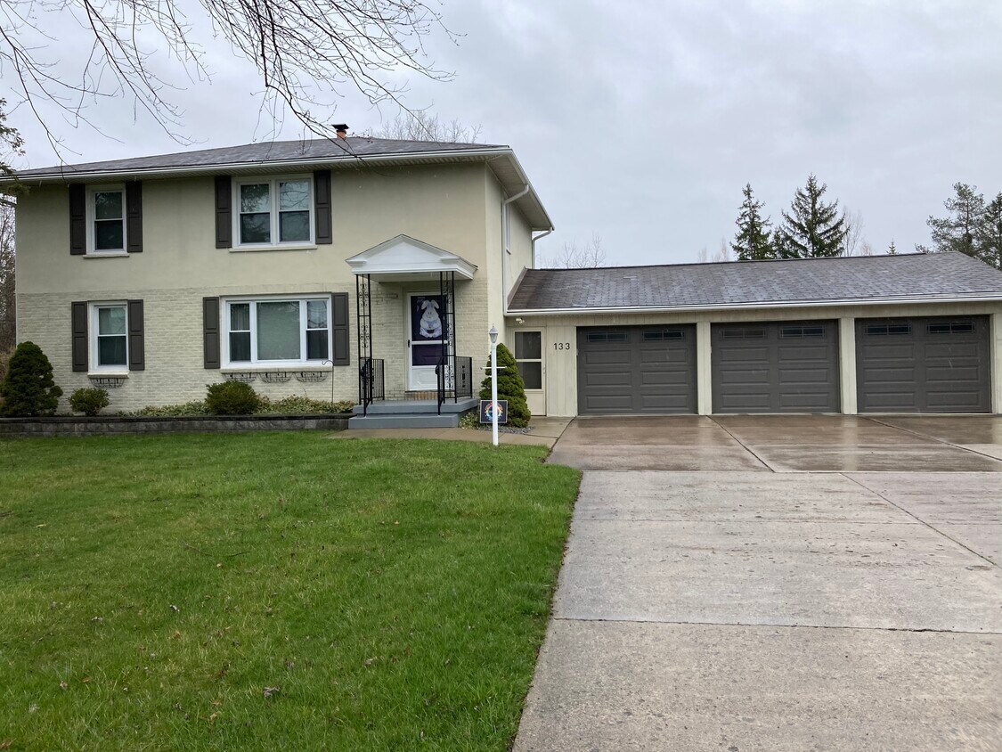 133 Ayer Rd Unit 133 Ayer Road 1st Floor, Buffalo, NY 14221 Apartments in Buffalo, NY