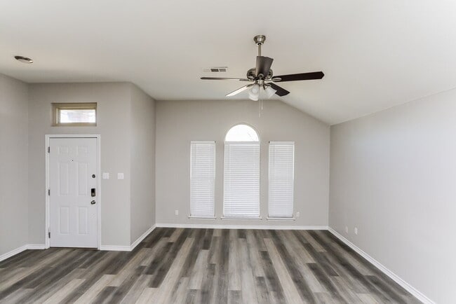 Building Photo - 1226 Misty Meadow Dr