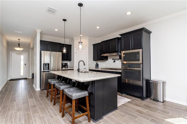 Building Photo - 6101 White River Dr